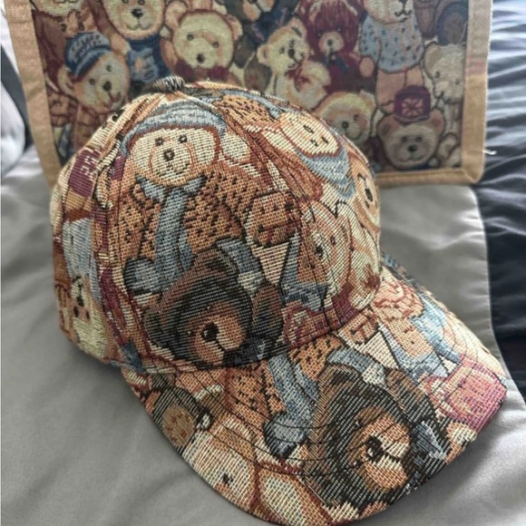 ✨ Teddy Bear Tapestry Hat & Matching Tote Bag Set ✨ - Picture 5 of 9